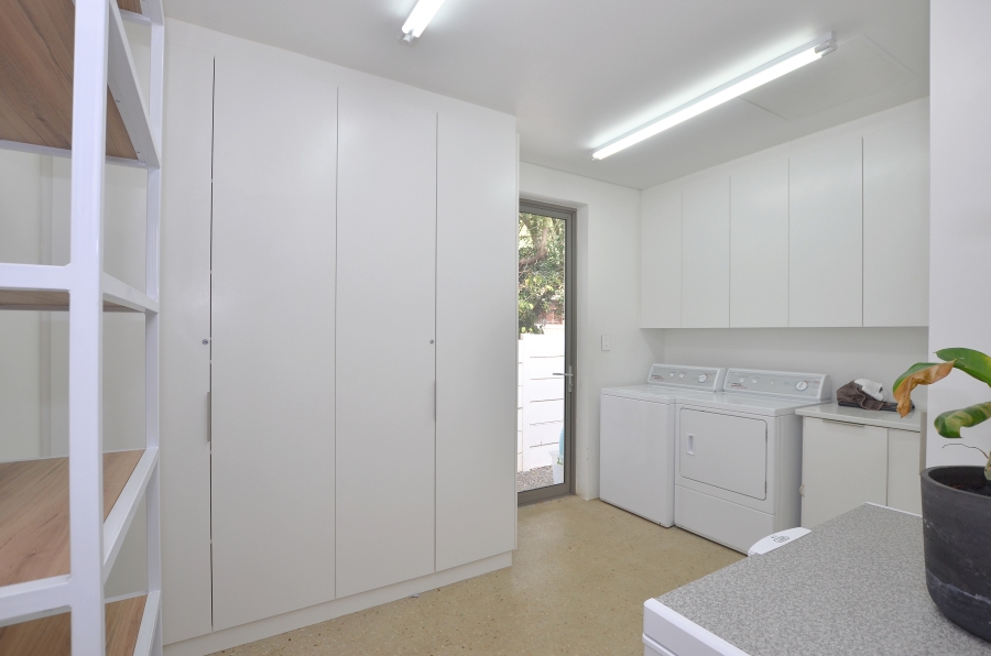 5 Bedroom Property for Sale in Riebeek Kasteel Western Cape